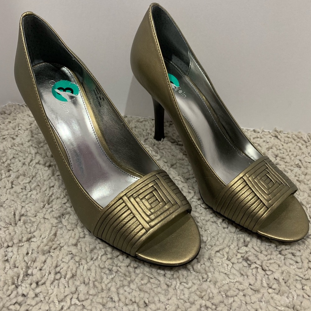 Calvin Klein Bronze Heels Size 8